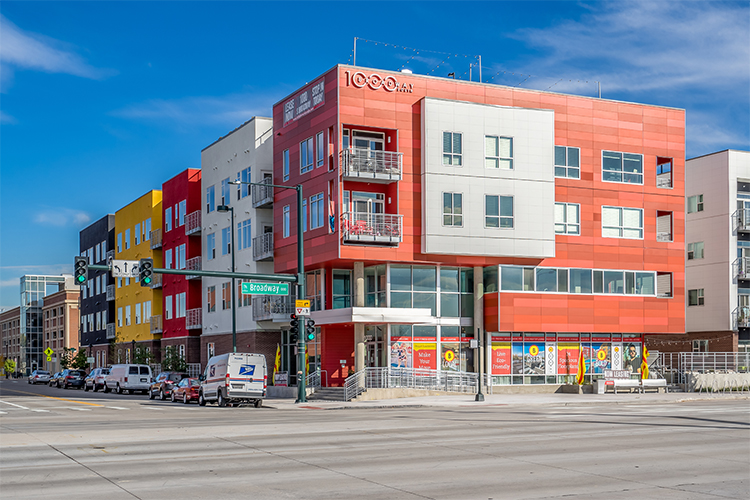 1000 S Broadway Apartments