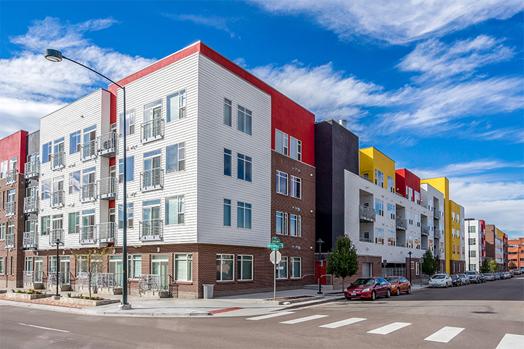 1000 S Broadway Apartments